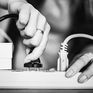 tension et surtension appareils électrique